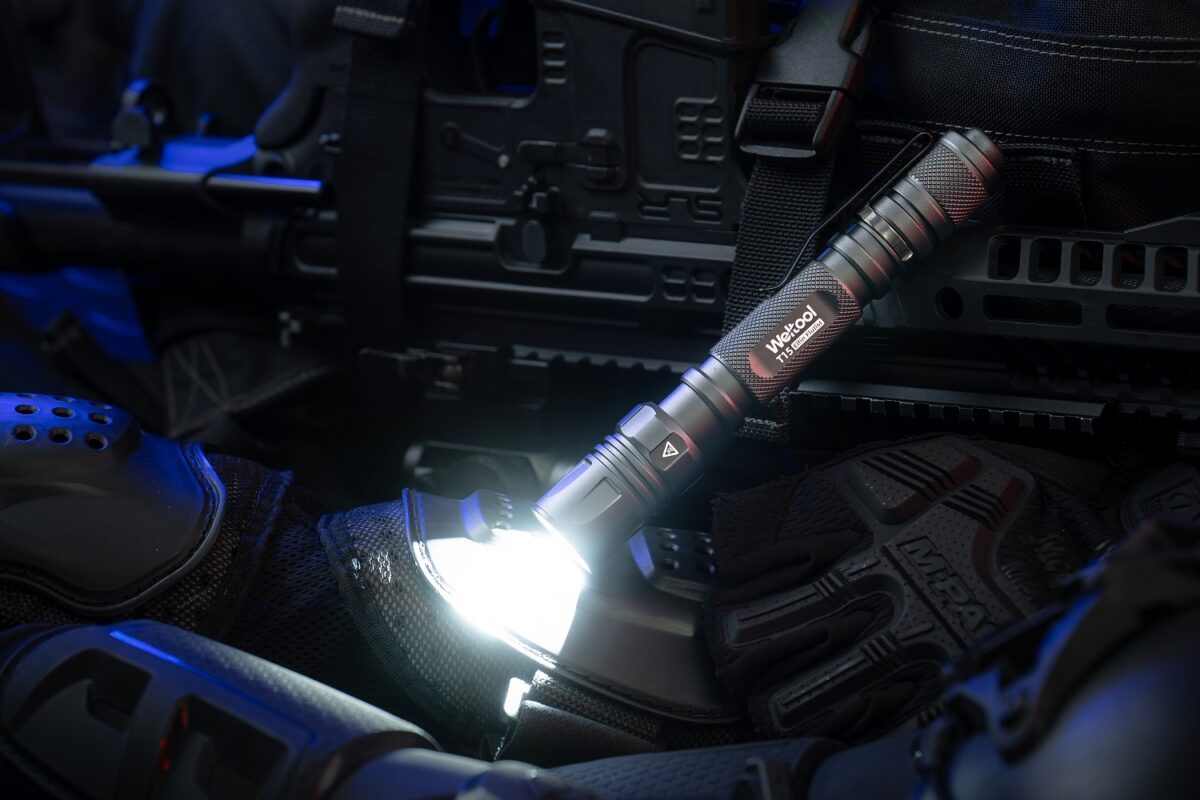 Weltool taktische T15 mit 1.400 Lumen und 464 Metern Reichweite – Bild 9